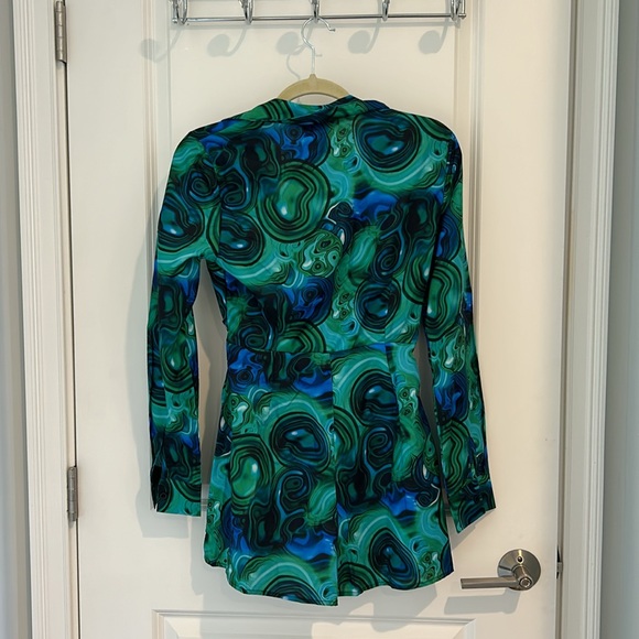 Blue Marble Print Wrap Collared Romper - Picture 4 of 4